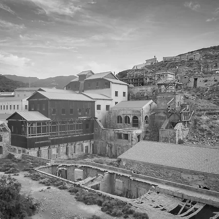 Argentiera فندق