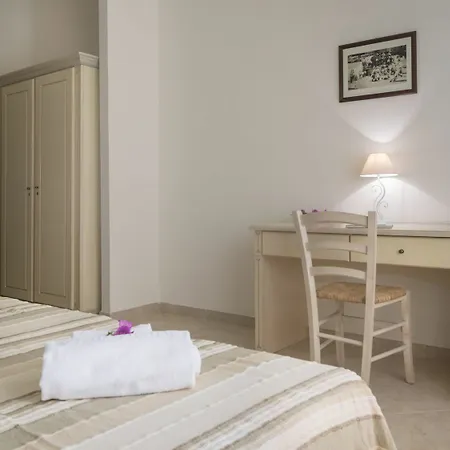 Argentiera 3*