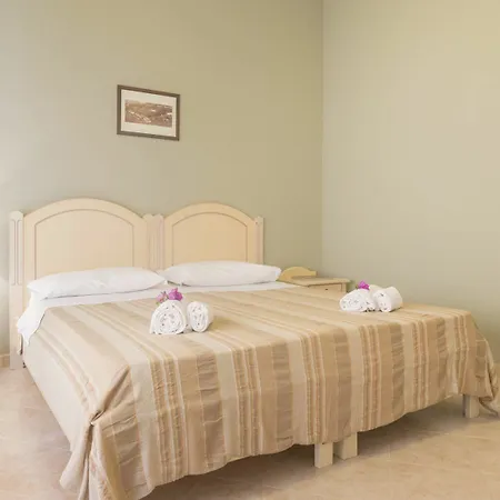 Argentiera 3*